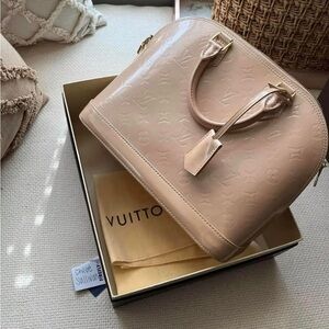 Authentic Louis Vuitton Alma PM Vernis — Rose Florentine
